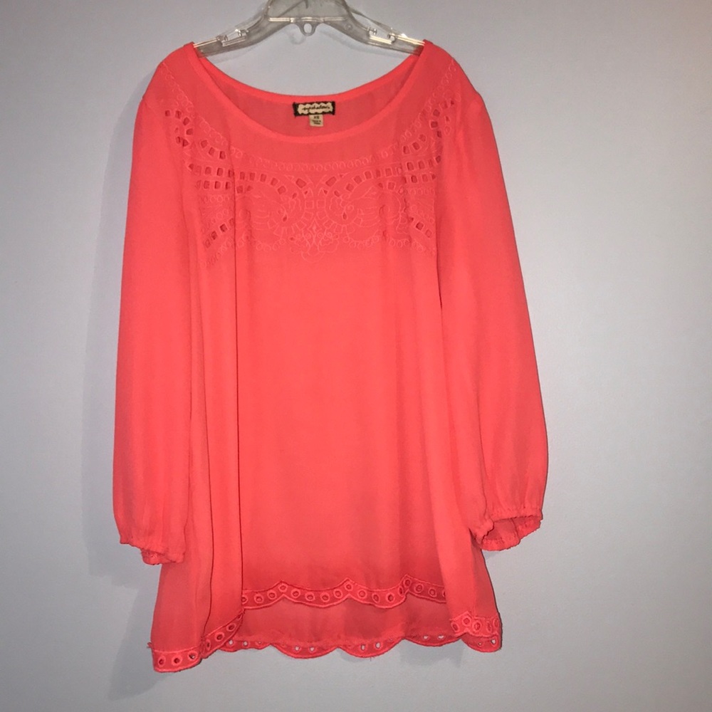 Never worn detailed blouse!